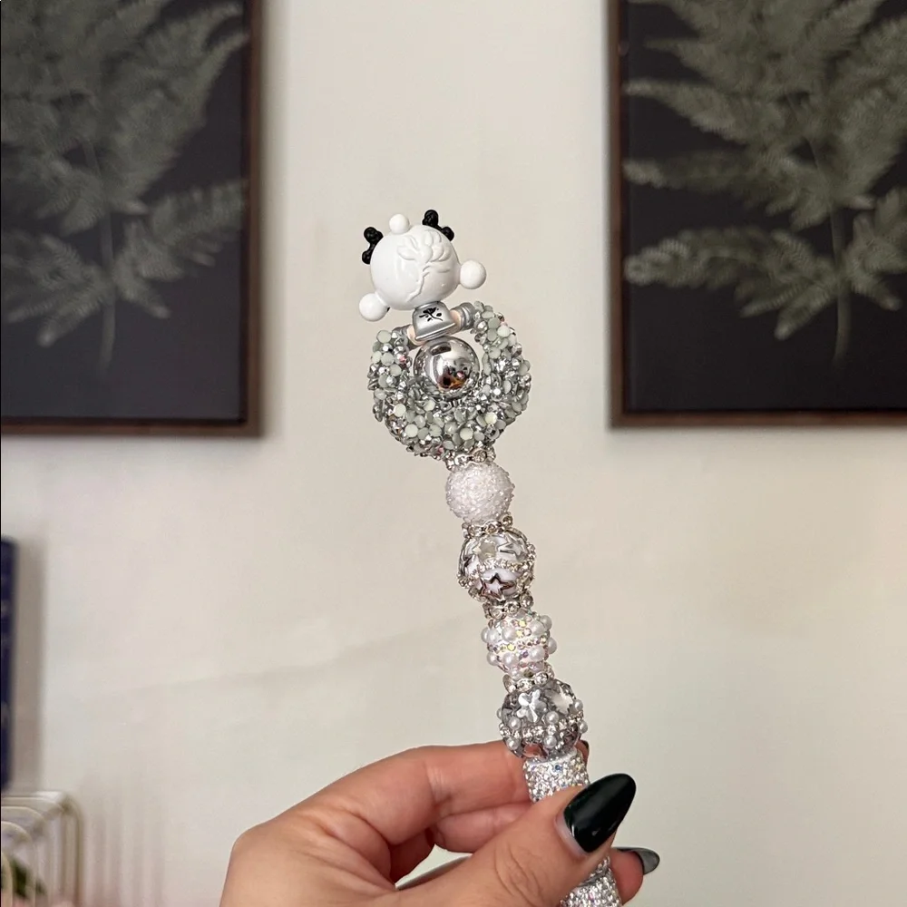 Authentic Shanghai Exclusive Skullpanda Pop Bean Beaded Pen - Picture 4 of 4